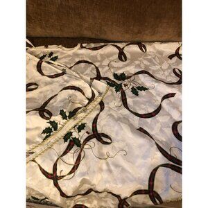 Lenox Christmas Tree Skirt With Holly & Ribbon Design